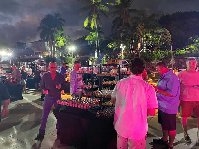 2020-Sunday-Welcome-Party-Center-Court-lo-res_10