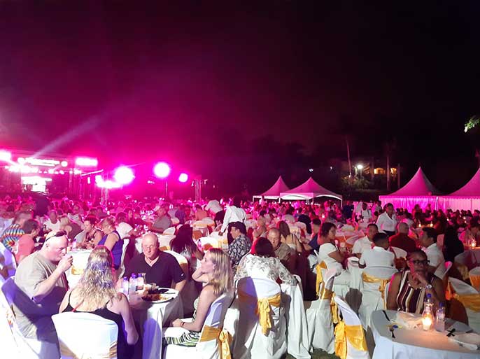 2020-Sunday-Welcome-Party-Center-Court-lo-res_2