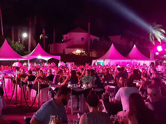 2020-Sunday-Welcome-Party-Center-Court-lo-res_6