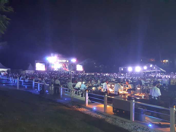 2020-Sunday-Welcome-Party-Center-Court-lo-res_7